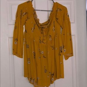 Torrid Yellow Floral Off Shoulder Tøp